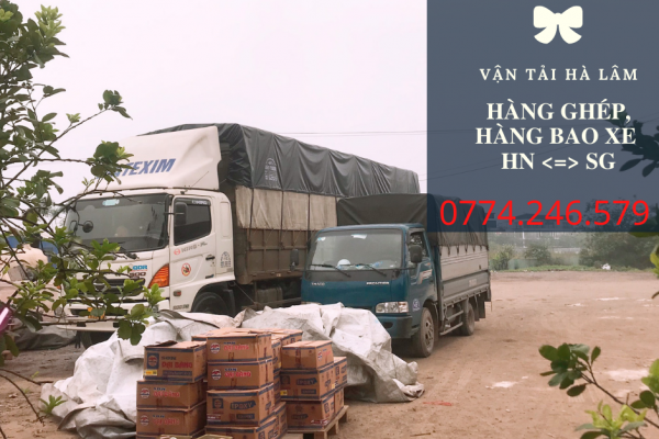 Hình ảnh xe 3 chân và xe tải nhỏ tại kho bãi Hà Nội